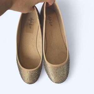Style & Co. Gold Flats with Sparkling Embellishments 7.5